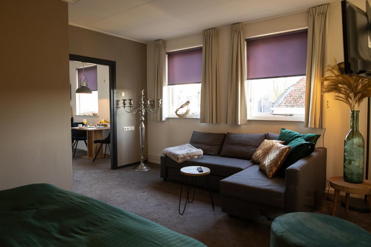 Yep! Slapen Bij De Sluis Bed & Breakfast Blokzijl Exterior photo