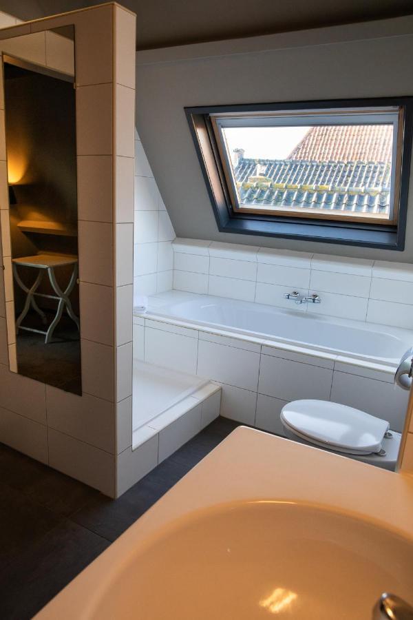 Yep! Slapen Bij De Sluis Bed & Breakfast Blokzijl Exterior photo